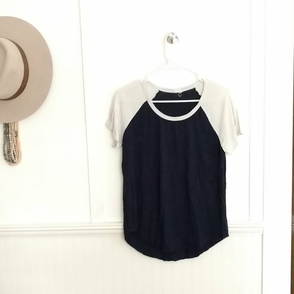 J Crew T-shirt (Women's M)